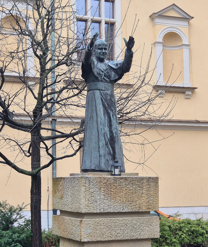 2 kwietnia - rocznica śmierci Jana Pawła II i Dzień Kapłan&oacute;w